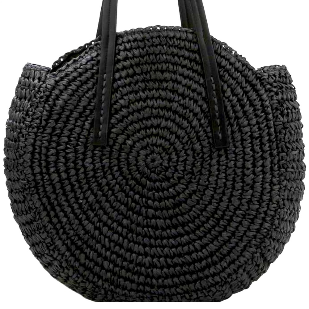 Straw tote bag in Black